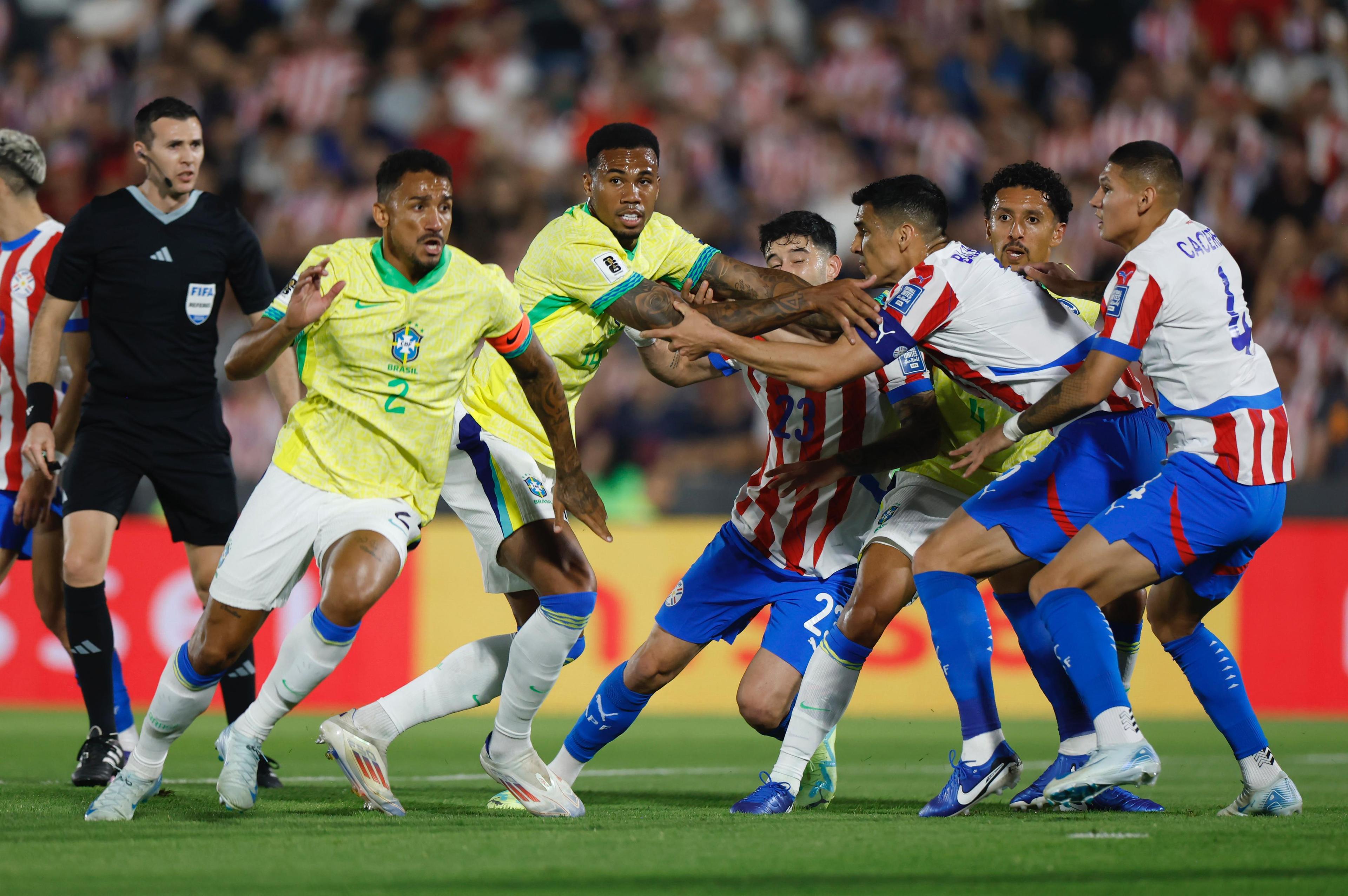 Seleção lutou, mas não teve sucesso em Assunção